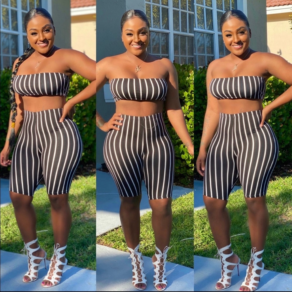 Striped Set - Picture 2 of 3